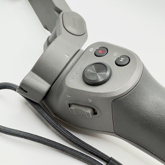 DJI Osmo Mobile 3 - Picture 3 of 6